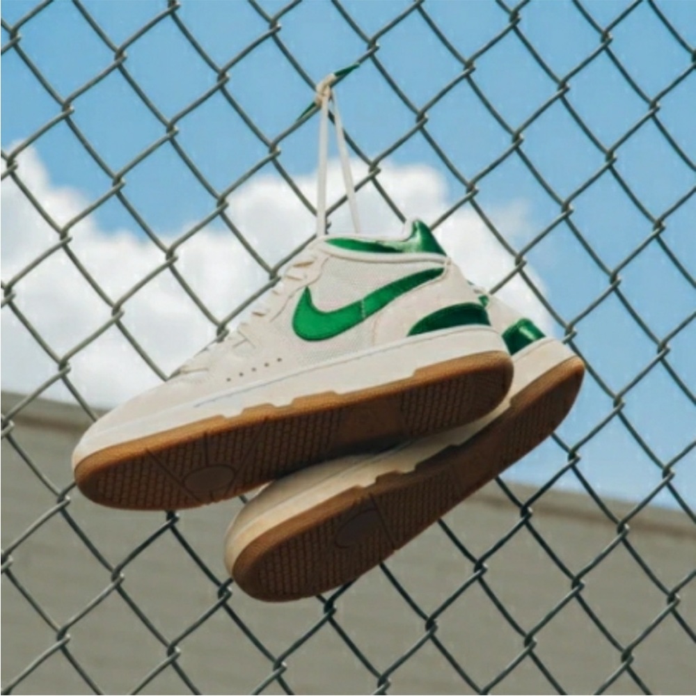 SOCIAL STATUS X NIKE ATTACK SP Color: IVORY/PINE GREEN/CAMPFIRE ORANGE Size: 8